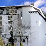 Δωμάτια σε οικογενειακή κατοικία Smc *