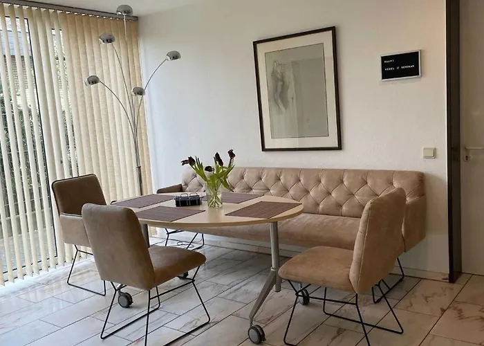 בית אירוח Smc מונסטר